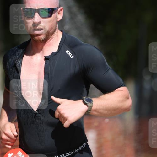 07.09.2025 - 19. Norderstedt Triathlon Michael Strokosch http://msf.ph/oto/8813474 07.09.2025 12:52:14 Laufen 218, 282, 1296 meine-sportfotos.de