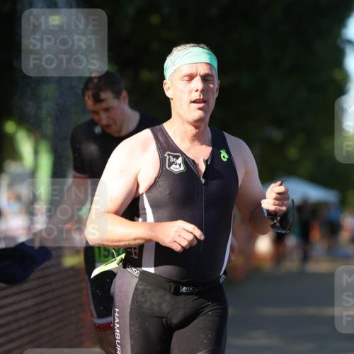 07.09.2025 - 19. Norderstedt Triathlon Michael Strokosch http://msf.ph/oto/8813508 07.09.2025 16:24:11 Laufen 526, 945, 1551, 1552, 1574, 1580 meine-sportfotos.de
