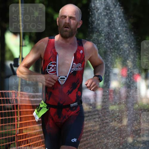 07.09.2025 - 19. Norderstedt Triathlon Michael Strokosch http://msf.ph/oto/8813549 07.09.2025 15:27:57 Laufen 970 meine-sportfotos.de
