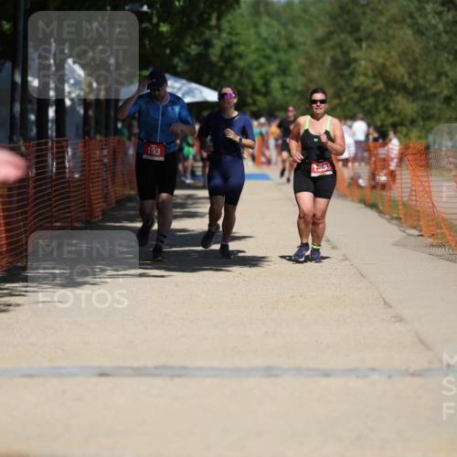 07.09.2025 - 19. Norderstedt Triathlon Michael Strokosch http://msf.ph/oto/8813551 07.09.2025 13:32:10 Laufen 153, 1292, 1353, 1477 meine-sportfotos.de