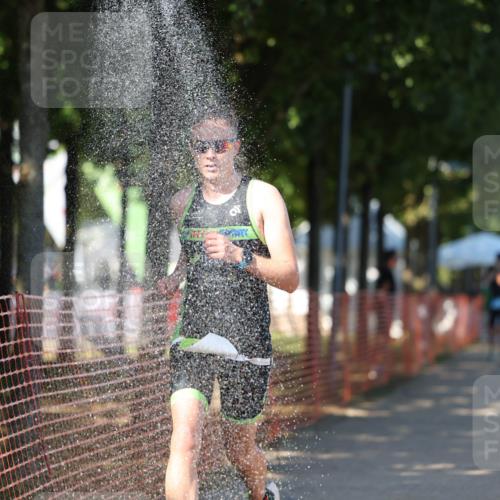 07.09.2025 - 19. Norderstedt Triathlon Michael Strokosch http://msf.ph/oto/8813597 07.09.2025 15:28:15 Laufen 1034 meine-sportfotos.de