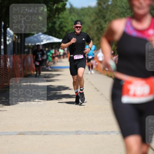 07.09.2025 - 19. Norderstedt Triathlon Michael Strokosch http://msf.ph/oto/8813641 07.09.2025 13:32:21 Laufen 318, 789 meine-sportfotos.de
