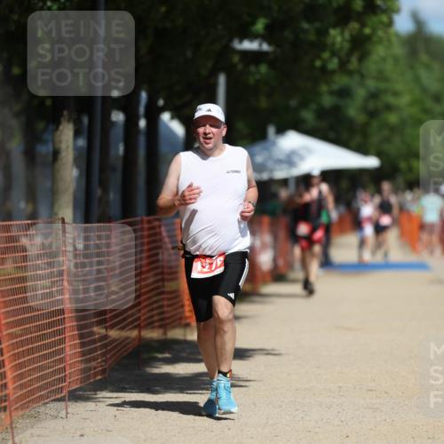 07.09.2025 - 19. Norderstedt Triathlon Michael Strokosch http://msf.ph/oto/8813663 07.09.2025 12:52:35 Laufen 1276 meine-sportfotos.de