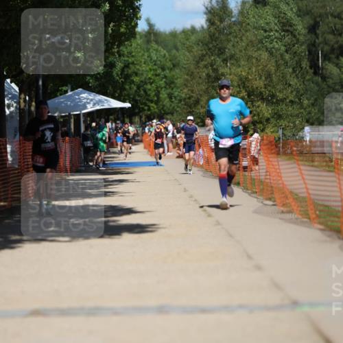 07.09.2025 - 19. Norderstedt Triathlon Michael Strokosch http://msf.ph/oto/8813677 07.09.2025 13:32:27 Laufen 219, 318, 328 meine-sportfotos.de