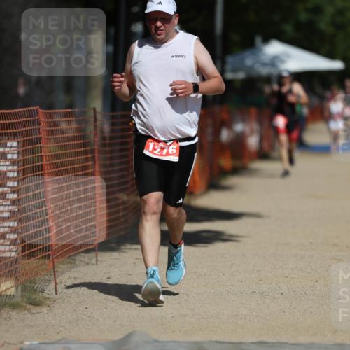 07.09.2025 - 19. Norderstedt Triathlon Michael Strokosch http://msf.ph/oto/8813679 07.09.2025 12:52:36 Laufen 1276 meine-sportfotos.de