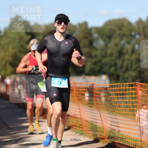 07.09.2025 - 19. Norderstedt Triathlon Michael Strokosch http://msf.ph/oto/8813689 07.09.2025 15:28:26 Laufen 879, 977, 1034, 1465 meine-sportfotos.de
