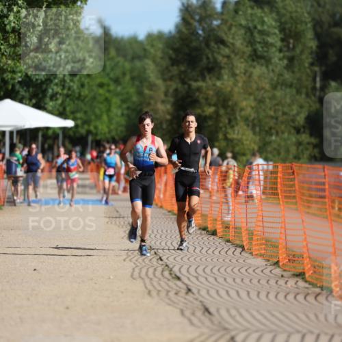 07.09.2025 - 19. Norderstedt Triathlon Michael Strokosch http://msf.ph/oto/8813702 07.09.2025 10:44:45 Laufen 102, 651 meine-sportfotos.de
