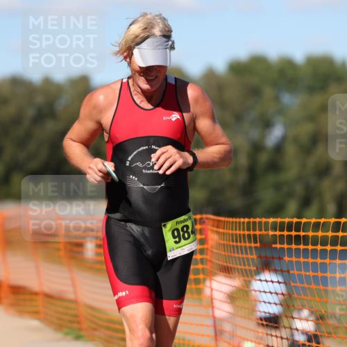 07.09.2025 - 19. Norderstedt Triathlon Michael Strokosch http://msf.ph/oto/8813710 07.09.2025 15:28:29 Laufen 879, 1465 meine-sportfotos.de