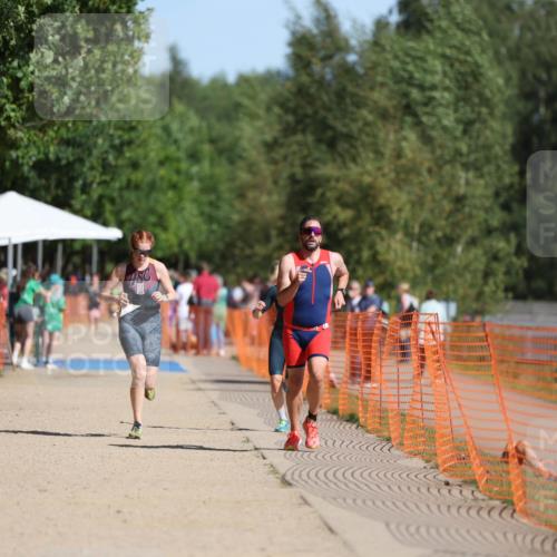 07.09.2025 - 19. Norderstedt Triathlon Michael Strokosch http://msf.ph/oto/8813719 07.09.2025 11:43:13 Laufen 238, 1227 meine-sportfotos.de