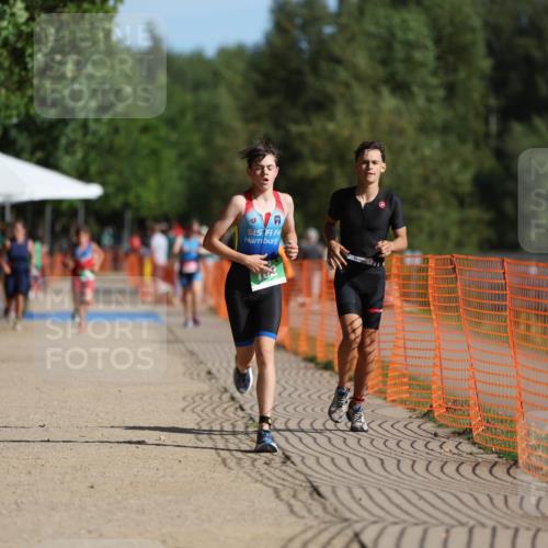 07.09.2025 - 19. Norderstedt Triathlon Michael Strokosch http://msf.ph/oto/8813730 07.09.2025 10:44:47 Laufen 102, 651 meine-sportfotos.de