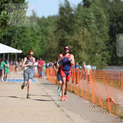 07.09.2025 - 19. Norderstedt Triathlon Michael Strokosch http://msf.ph/oto/8813731 07.09.2025 11:43:14 Laufen 238, 1182, 1227 meine-sportfotos.de