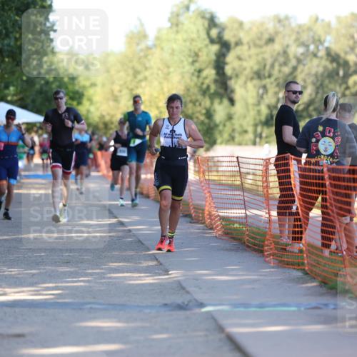 07.09.2025 - 19. Norderstedt Triathlon Michael Strokosch http://msf.ph/oto/8813741 07.09.2025 16:25:29 Laufen 425, 523, 529, 938, 1104, 1579 meine-sportfotos.de