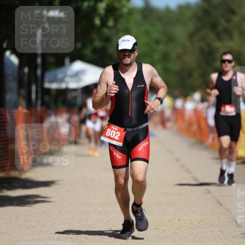 07.09.2025 - 19. Norderstedt Triathlon Michael Strokosch http://msf.ph/oto/8813754 07.09.2025 12:52:44 Laufen 802, 1359 meine-sportfotos.de