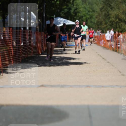 07.09.2025 - 19. Norderstedt Triathlon Michael Strokosch http://msf.ph/oto/8813763 07.09.2025 13:32:50 Laufen 735 meine-sportfotos.de