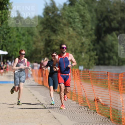 07.09.2025 - 19. Norderstedt Triathlon Michael Strokosch http://msf.ph/oto/8813772 07.09.2025 11:43:15 Laufen 238, 1182, 1227 meine-sportfotos.de