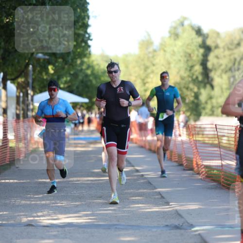 07.09.2025 - 19. Norderstedt Triathlon Michael Strokosch http://msf.ph/oto/8813775 07.09.2025 16:25:32 Laufen 425, 529, 938, 1083, 1104, 1579, 1607 meine-sportfotos.de
