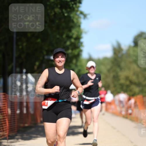 07.09.2025 - 19. Norderstedt Triathlon Michael Strokosch http://msf.ph/oto/8813776 07.09.2025 13:32:55 Laufen 157, 735, 752 meine-sportfotos.de