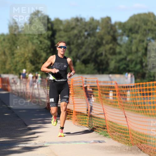 07.09.2025 - 19. Norderstedt Triathlon Michael Strokosch http://msf.ph/oto/8813785 07.09.2025 15:28:47 Laufen 469, 982 meine-sportfotos.de