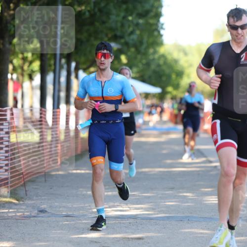 07.09.2025 - 19. Norderstedt Triathlon Michael Strokosch http://msf.ph/oto/8813802 07.09.2025 16:25:34 Laufen 425, 529, 938, 1083, 1104, 1579, 1607 meine-sportfotos.de