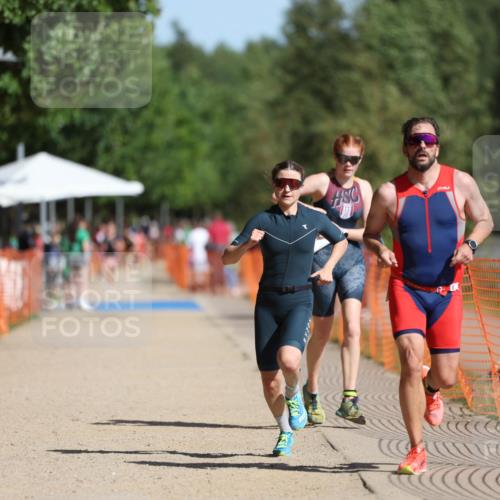 07.09.2025 - 19. Norderstedt Triathlon Michael Strokosch http://msf.ph/oto/8813816 07.09.2025 11:43:17 Laufen 238, 1182, 1227 meine-sportfotos.de