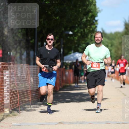 07.09.2025 - 19. Norderstedt Triathlon Michael Strokosch http://msf.ph/oto/8813819 07.09.2025 13:33:00 Laufen 157, 735, 752 meine-sportfotos.de