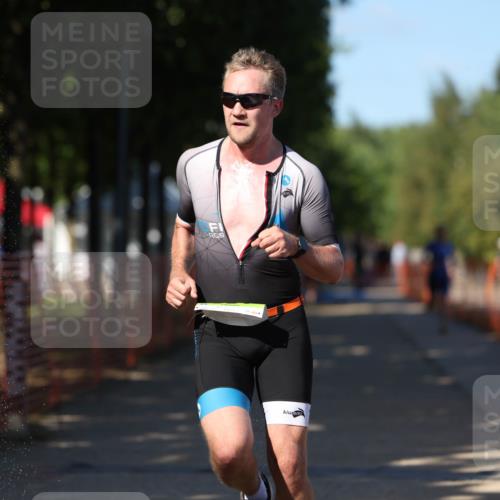 07.09.2025 - 19. Norderstedt Triathlon Michael Strokosch http://msf.ph/oto/8813934 07.09.2025 15:29:08 Laufen 478 meine-sportfotos.de