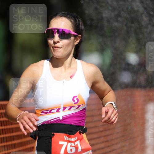 07.09.2025 - 19. Norderstedt Triathlon Michael Strokosch http://msf.ph/oto/8813948 07.09.2025 12:52:56 Laufen 767, 786, 1297 meine-sportfotos.de