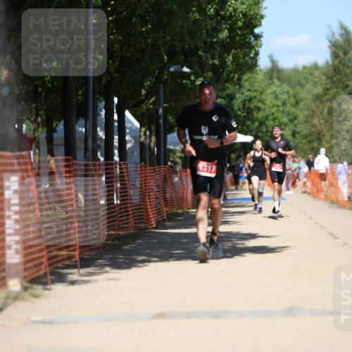 07.09.2025 - 19. Norderstedt Triathlon Michael Strokosch http://msf.ph/oto/8813963 07.09.2025 13:33:23 Laufen 1317, 1344 meine-sportfotos.de