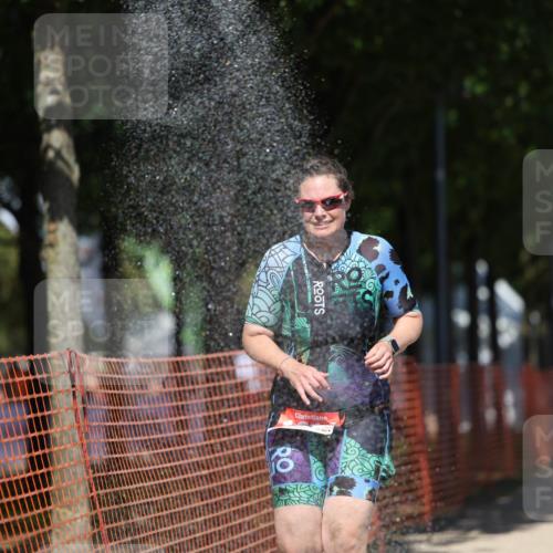 07.09.2025 - 19. Norderstedt Triathlon Michael Strokosch http://msf.ph/oto/8814064 07.09.2025 13:33:38 Laufen 338, 350, 1214 meine-sportfotos.de