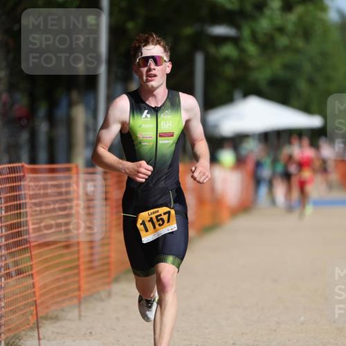 07.09.2025 - 19. Norderstedt Triathlon Michael Strokosch http://msf.ph/oto/8814068 07.09.2025 11:43:39 Laufen 1157, 1390 meine-sportfotos.de