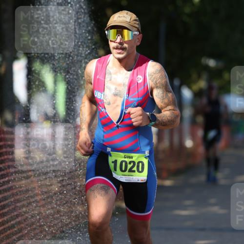 07.09.2025 - 19. Norderstedt Triathlon Michael Strokosch http://msf.ph/oto/8814069 07.09.2025 15:29:21 Laufen 987 meine-sportfotos.de