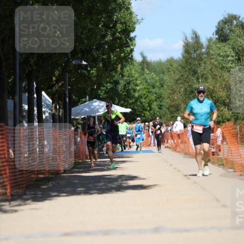 07.09.2025 - 19. Norderstedt Triathlon Michael Strokosch http://msf.ph/oto/8814072 07.09.2025 13:33:40 Laufen 275, 338, 1214, 1352 meine-sportfotos.de
