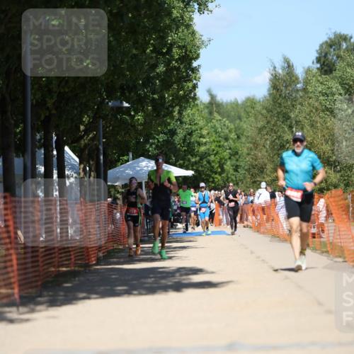 07.09.2025 - 19. Norderstedt Triathlon Michael Strokosch http://msf.ph/oto/8814079 07.09.2025 13:33:41 Laufen 275, 707, 1214, 1352 meine-sportfotos.de