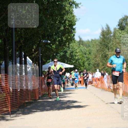 07.09.2025 - 19. Norderstedt Triathlon Michael Strokosch http://msf.ph/oto/8814092 07.09.2025 13:33:42 Laufen 275, 707, 1352 meine-sportfotos.de