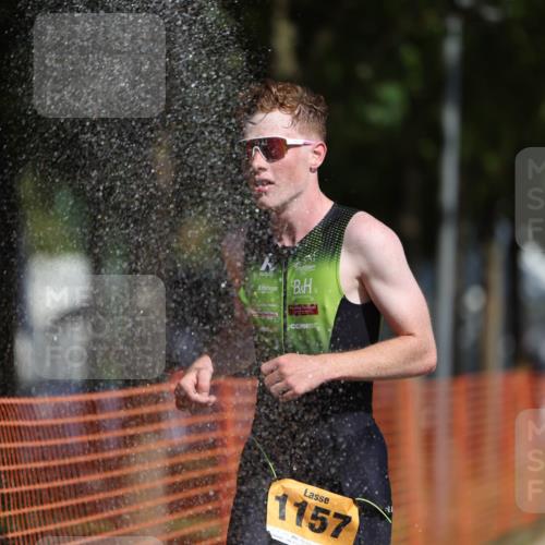 07.09.2025 - 19. Norderstedt Triathlon Michael Strokosch http://msf.ph/oto/8814095 07.09.2025 11:43:40 Laufen 1157, 1390 meine-sportfotos.de