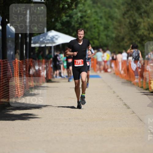07.09.2025 - 19. Norderstedt Triathlon Michael Strokosch http://msf.ph/oto/8814097 07.09.2025 12:53:12 Laufen 173 meine-sportfotos.de