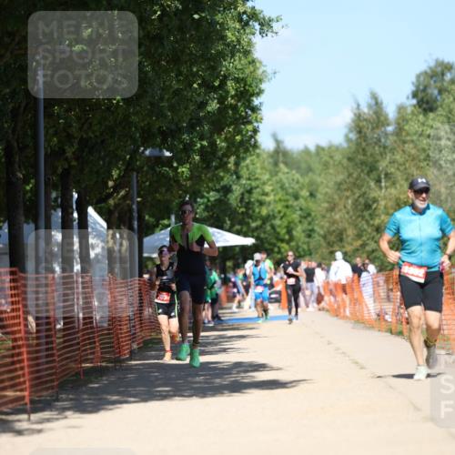 07.09.2025 - 19. Norderstedt Triathlon Michael Strokosch http://msf.ph/oto/8814098 07.09.2025 13:33:42 Laufen 275, 707, 1352 meine-sportfotos.de