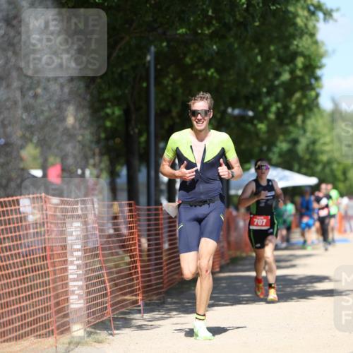 07.09.2025 - 19. Norderstedt Triathlon Michael Strokosch http://msf.ph/oto/8814131 07.09.2025 13:33:46 Laufen 275, 707, 1352 meine-sportfotos.de