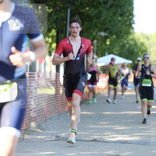 07.09.2025 - 19. Norderstedt Triathlon Michael Strokosch http://msf.ph/oto/8814144 07.09.2025 16:26:39 Laufen 542, 1086, 1102, 1563, 1571, 1591 meine-sportfotos.de