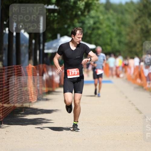 07.09.2025 - 19. Norderstedt Triathlon Michael Strokosch http://msf.ph/oto/8814154 07.09.2025 12:53:14 Laufen 173 meine-sportfotos.de