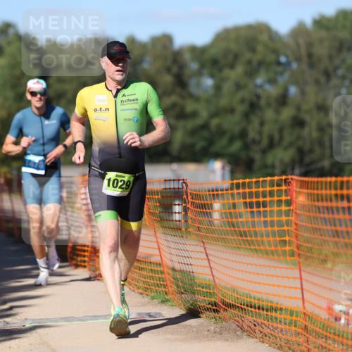 07.09.2025 - 19. Norderstedt Triathlon Michael Strokosch http://msf.ph/oto/8814155 07.09.2025 15:29:33 Laufen 395, 1022, 1029, 1478 meine-sportfotos.de