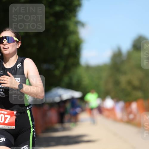 07.09.2025 - 19. Norderstedt Triathlon Michael Strokosch http://msf.ph/oto/8814184 07.09.2025 13:33:50 Laufen 275, 707, 1352 meine-sportfotos.de