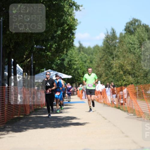 07.09.2025 - 19. Norderstedt Triathlon Michael Strokosch http://msf.ph/oto/8814207 07.09.2025 13:33:53 Laufen 348, 707, 1321 meine-sportfotos.de