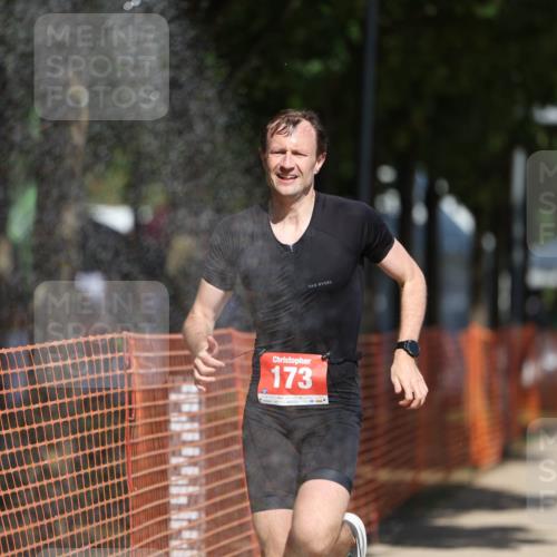 07.09.2025 - 19. Norderstedt Triathlon Michael Strokosch http://msf.ph/oto/8814213 07.09.2025 12:53:15 Laufen 173 meine-sportfotos.de