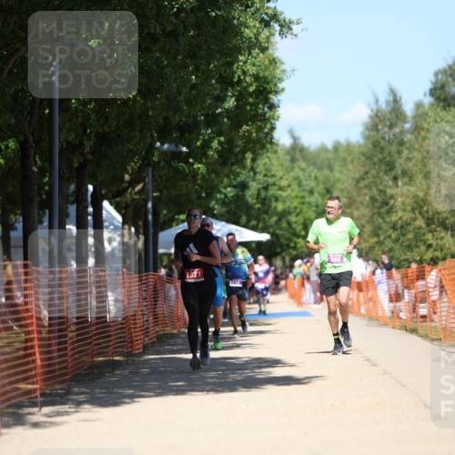 07.09.2025 - 19. Norderstedt Triathlon Michael Strokosch http://msf.ph/oto/8814228 07.09.2025 13:33:55 Laufen 348, 1321 meine-sportfotos.de
