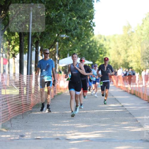 07.09.2025 - 19. Norderstedt Triathlon Michael Strokosch http://msf.ph/oto/8814234 07.09.2025 16:27:03 Laufen 1073, 1529, 1610 meine-sportfotos.de