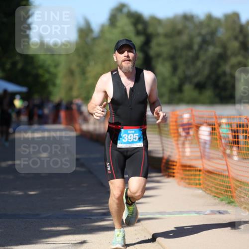 07.09.2025 - 19. Norderstedt Triathlon Michael Strokosch http://msf.ph/oto/8814258 07.09.2025 15:29:40 Laufen 395, 1022, 1434 meine-sportfotos.de