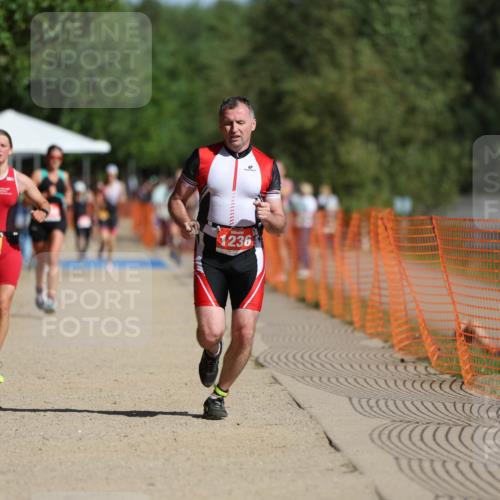 07.09.2025 - 19. Norderstedt Triathlon Michael Strokosch http://msf.ph/oto/8814263 07.09.2025 11:43:47 Laufen 1196, 1236, 1390 meine-sportfotos.de