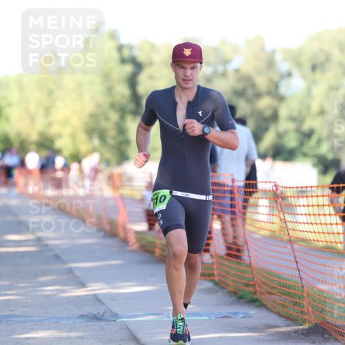 07.09.2025 - 19. Norderstedt Triathlon Michael Strokosch http://msf.ph/oto/8814285 07.09.2025 16:27:08 Laufen 407, 1073, 1529, 1562, 1610 meine-sportfotos.de