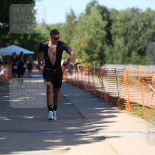 07.09.2025 - 19. Norderstedt Triathlon Michael Strokosch http://msf.ph/oto/8814321 07.09.2025 15:29:48 Laufen 911, 1414, 1434 meine-sportfotos.de